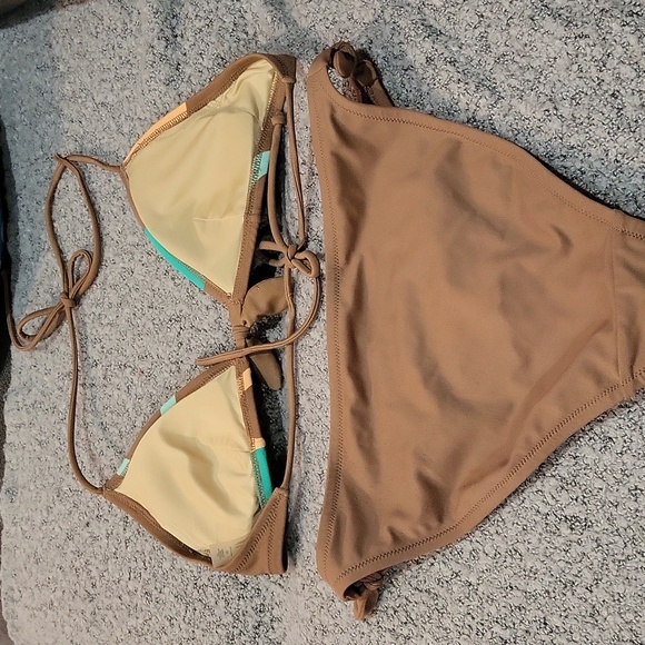 Victoria's Secret Bikini - Picture 8 of 16